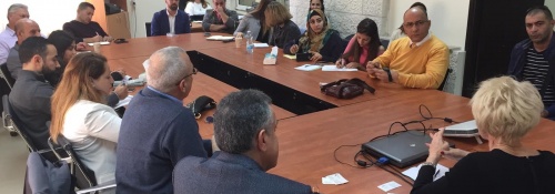 مجلس الشاحنين الفلسطيني ينظم ورشة عمل حول برامج تسهيل التجارة